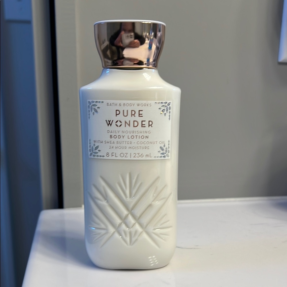 Bath & Body Works Pure Wonder Body Lotion
